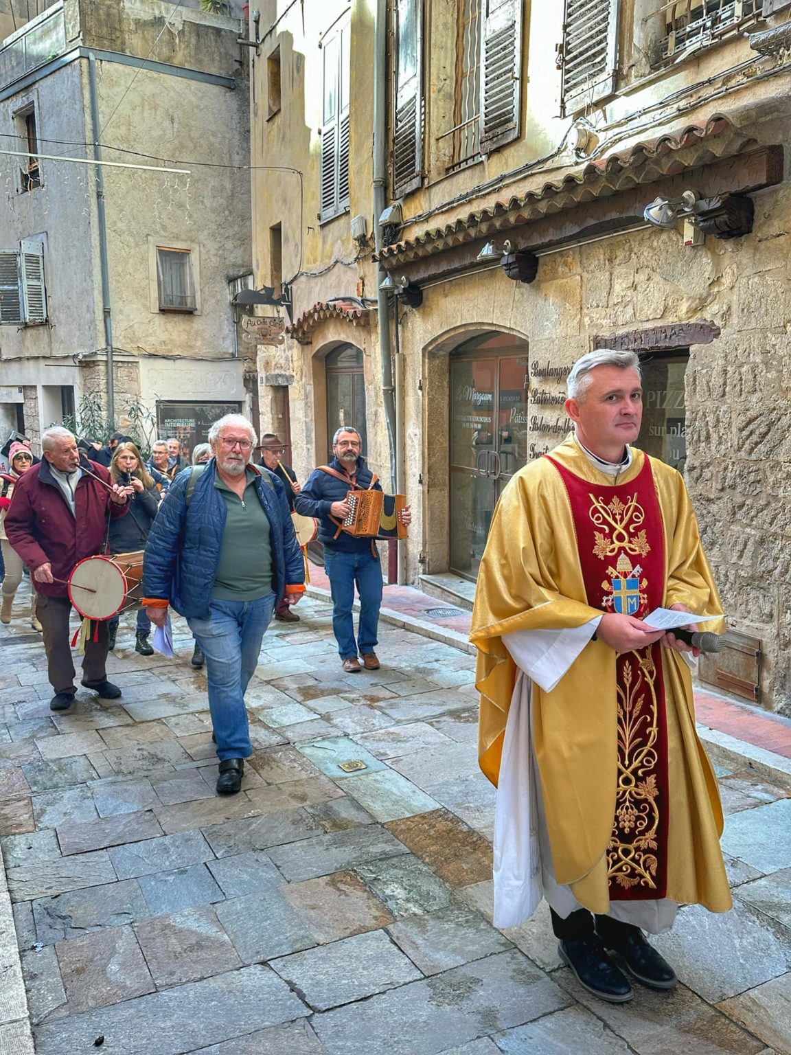 Bénédiction de la Ville de Grasse sous la protection de SaintHonorat